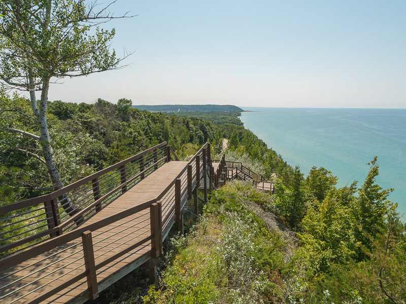 waterfront restaurants in manistee mi